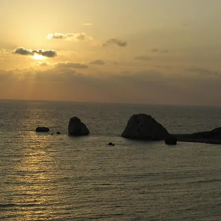 3 Bedroom Athina With Private Pool And Golf Views, Aphrodite Hills Holiday home Kouklia