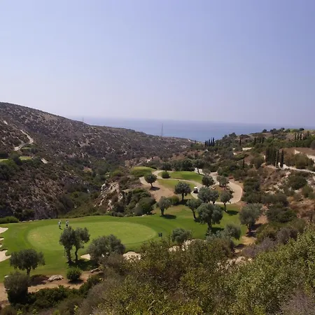 3 Bedroom Athina With Private Pool And Golf Views, Aphrodite Hills Kouklia