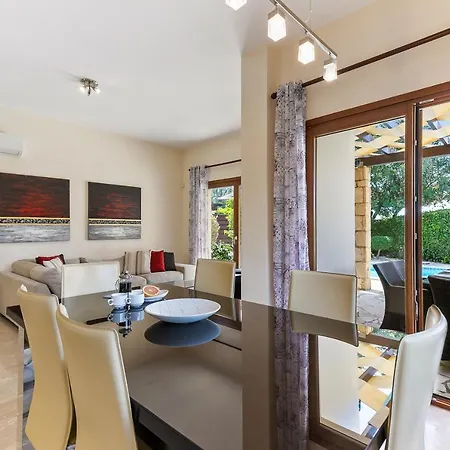 Casa vacanze 3 Bedroom Athina With Private Pool And Golf Views, Aphrodite Hills *