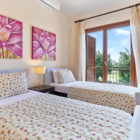 Casa vacanze 3 Bedroom Athina With Private Pool And Golf Views, Aphrodite Hills