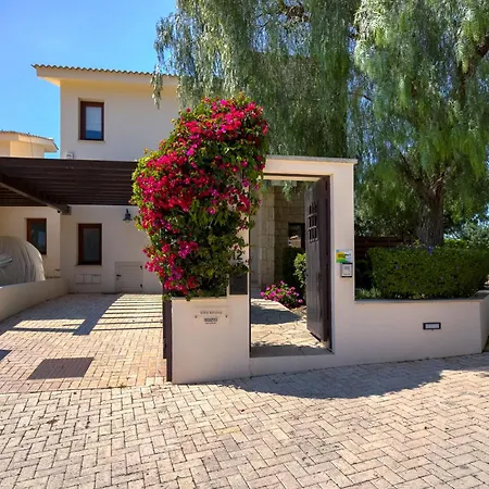 3 Bedroom Athina With Private Pool And Golf Views, Aphrodite Hills